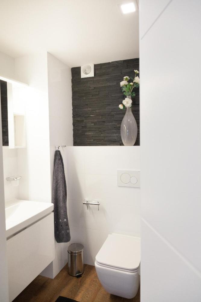 Apartment 3kk - 115m2 V Klidne Lokalite - 4 Prague