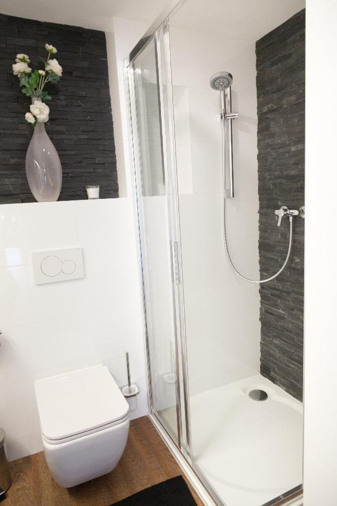 3kk - 115m2 V Klidne Lokalite - 4 Apartment Prague